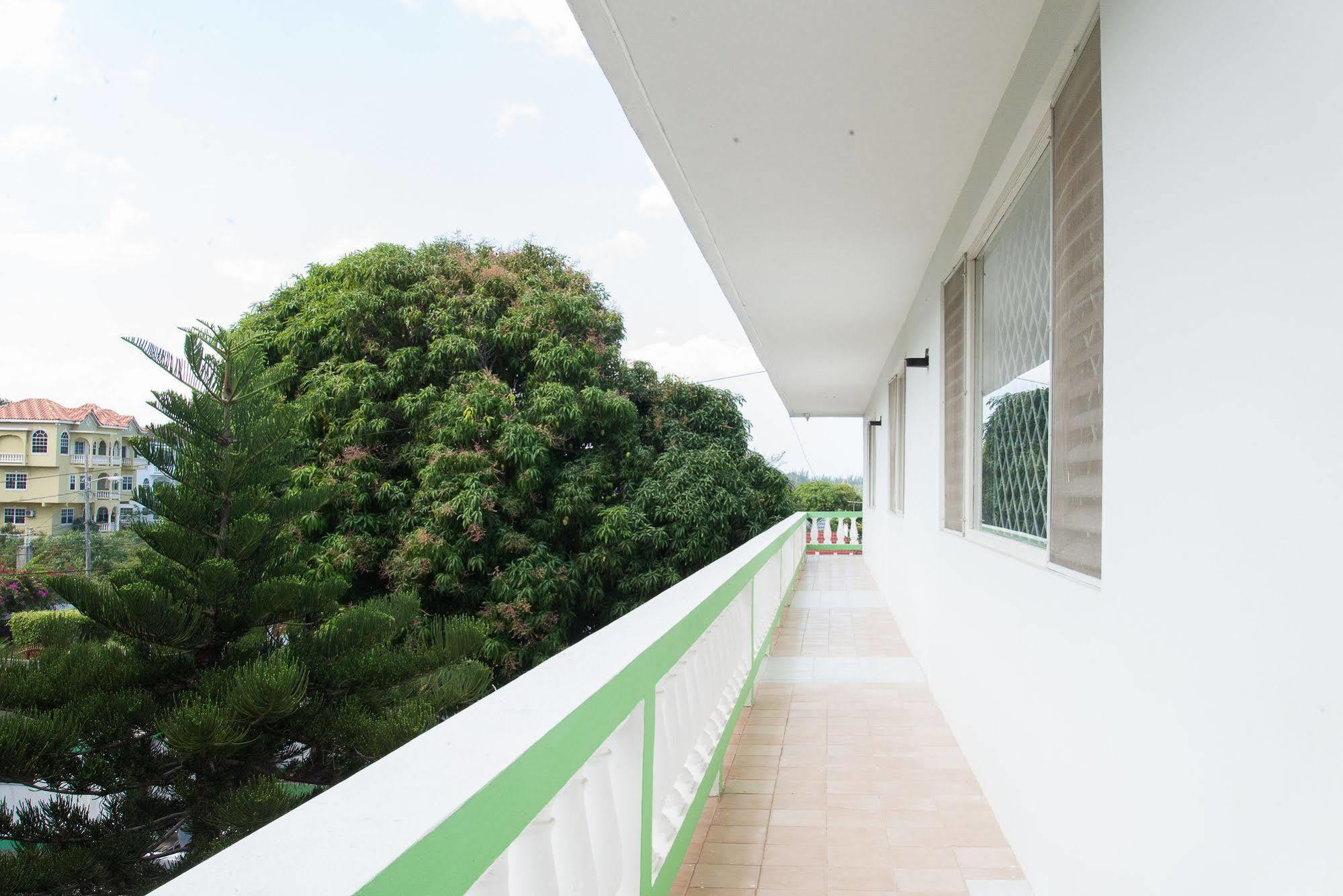 Villa Donna Inn Montego Bay Zewnętrze zdjęcie
